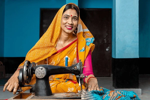 भारत में मुफ़्त सिलाई मशीन | सीखो कैसे: